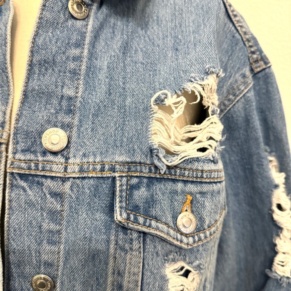 Topshop Destroyed Denim Jean Jacket Size 6 - Picture 4 of 6